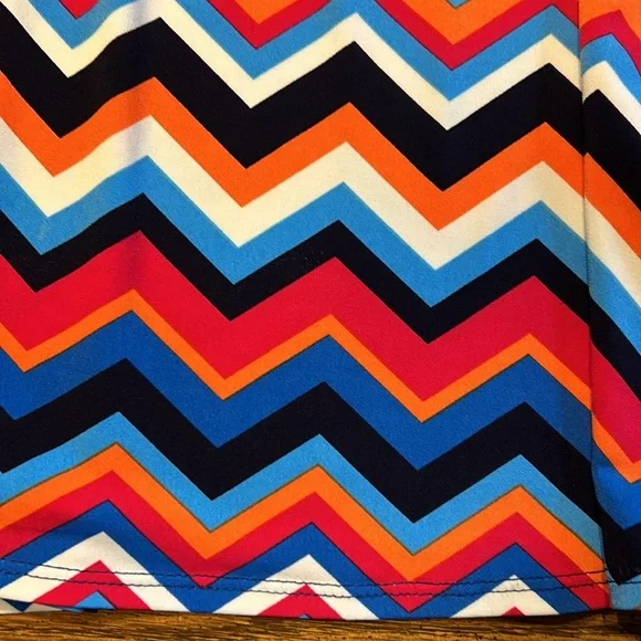 Leota Finnely Faux Wrap Tie Chevron Dress - Picture 6 of 7